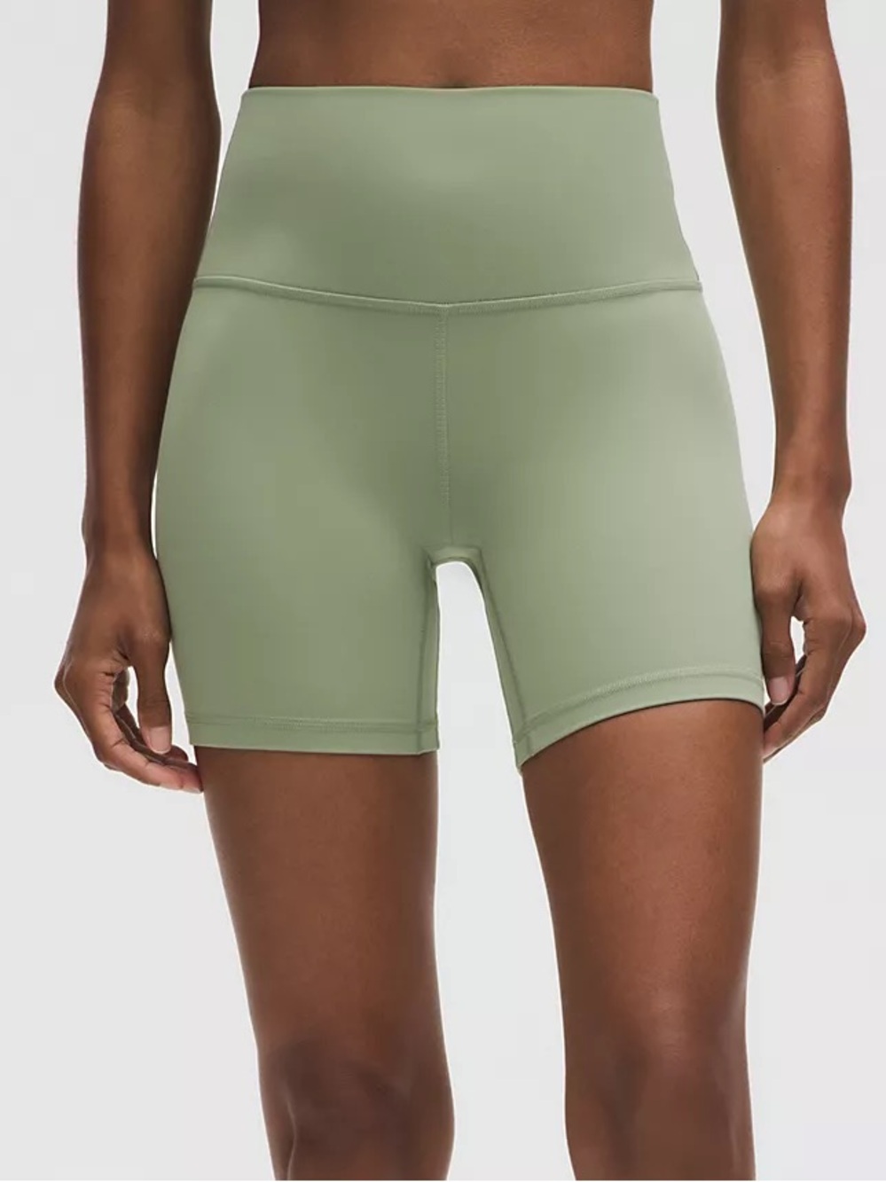 Lululemon Size 4 Align High-Rise 6โ Biker Shorts in Desert Green